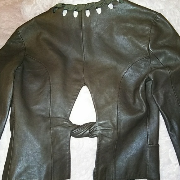 Vintage Giorgio Armani Leather Jacket🎉**HOST PICK**🎉 - Picture 2 of 8